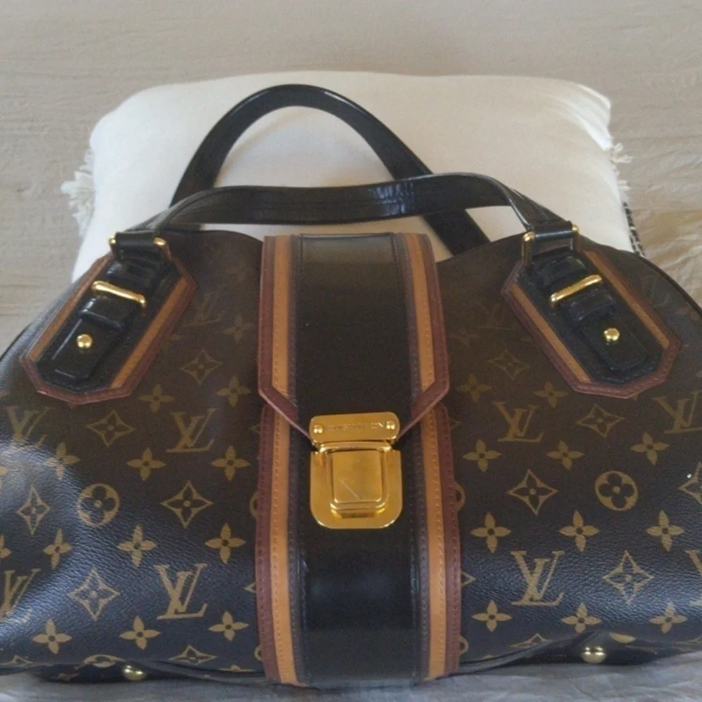 AUTHENTIC Louis Vuitton Handbag - Picture 1 of 17
